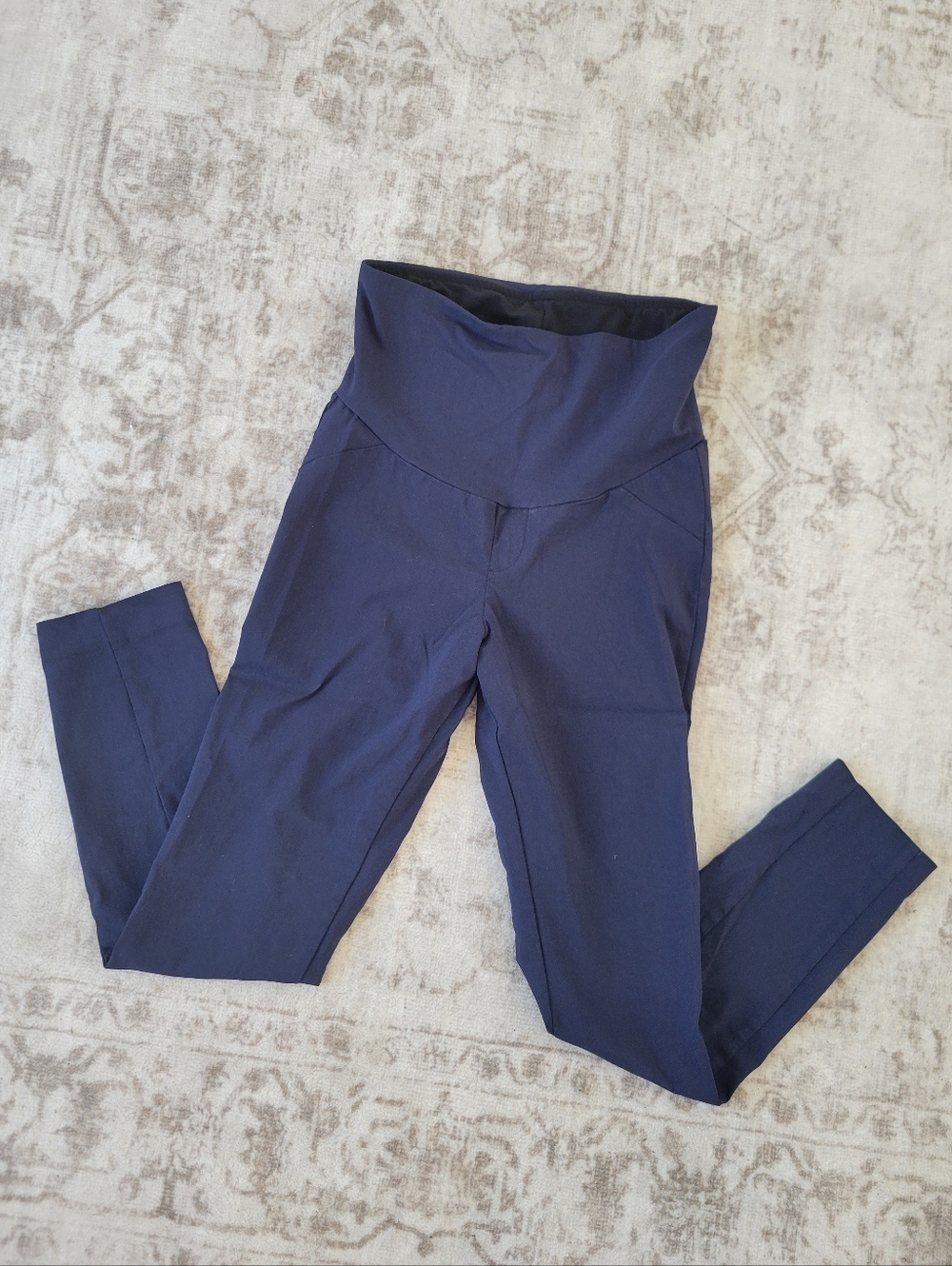 Motherhood Maternity Bounceback Skinny Pants Med Navy Blue Over Belly